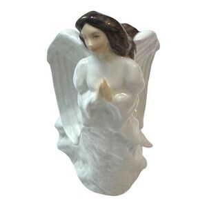 Royal Doulton Christmas Angel Figurine HN 3733 Vintage Praying Angel
